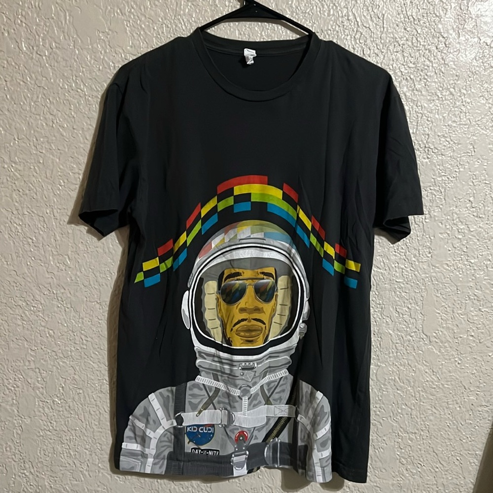Kid Cudi Man on the Moon official tee size M album artwork